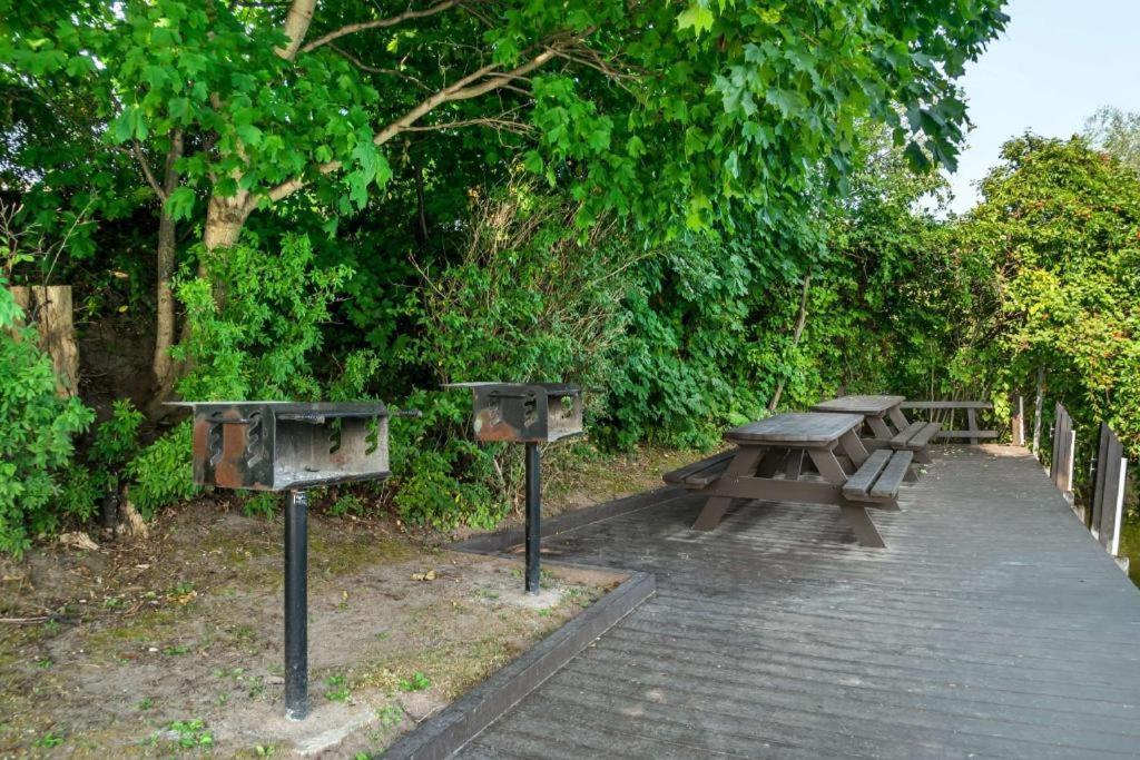 Best Western River Terrace Cheboygan Bagian luar foto